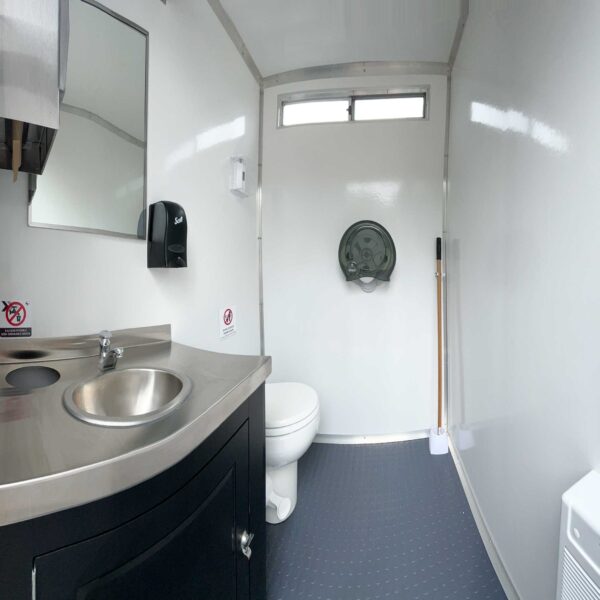 Sanitary trailer Multisan 4 - Image 3