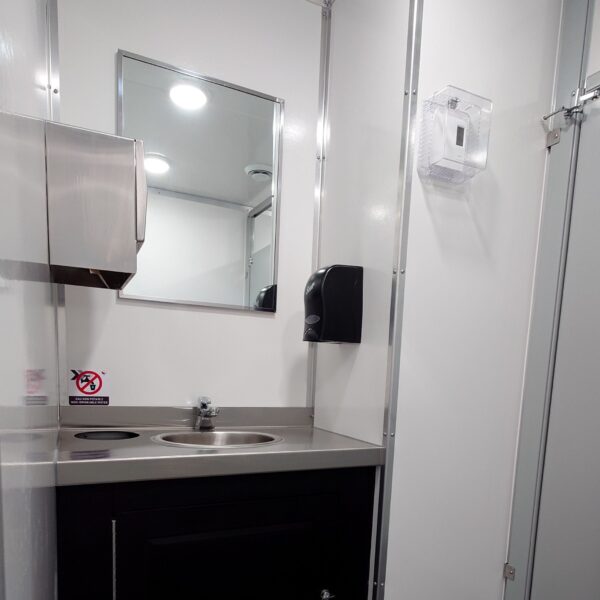 SANITARY TRAILER MULTISAN 8 - Image 9