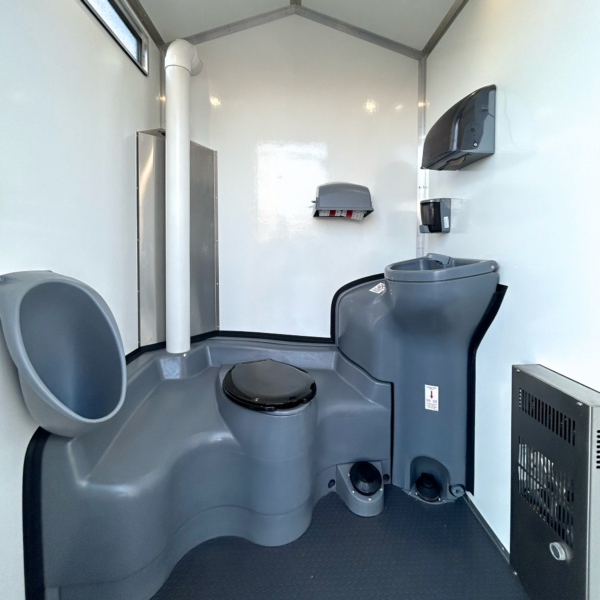 Intersan XL toilet - Image 4
